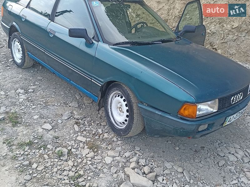 Седан Audi 80 1988 в Ивано-Франковске