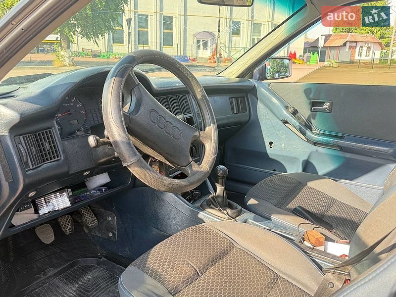 Седан Audi 80 1990 в Овручі
