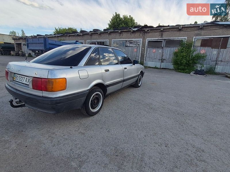 Седан Audi 80 1990 в Кременце