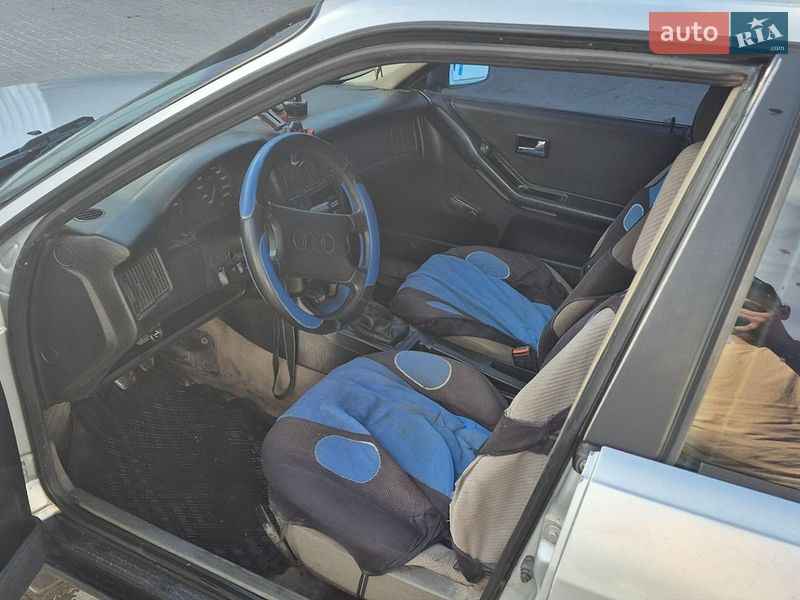 Седан Audi 80 1990 в Кременце