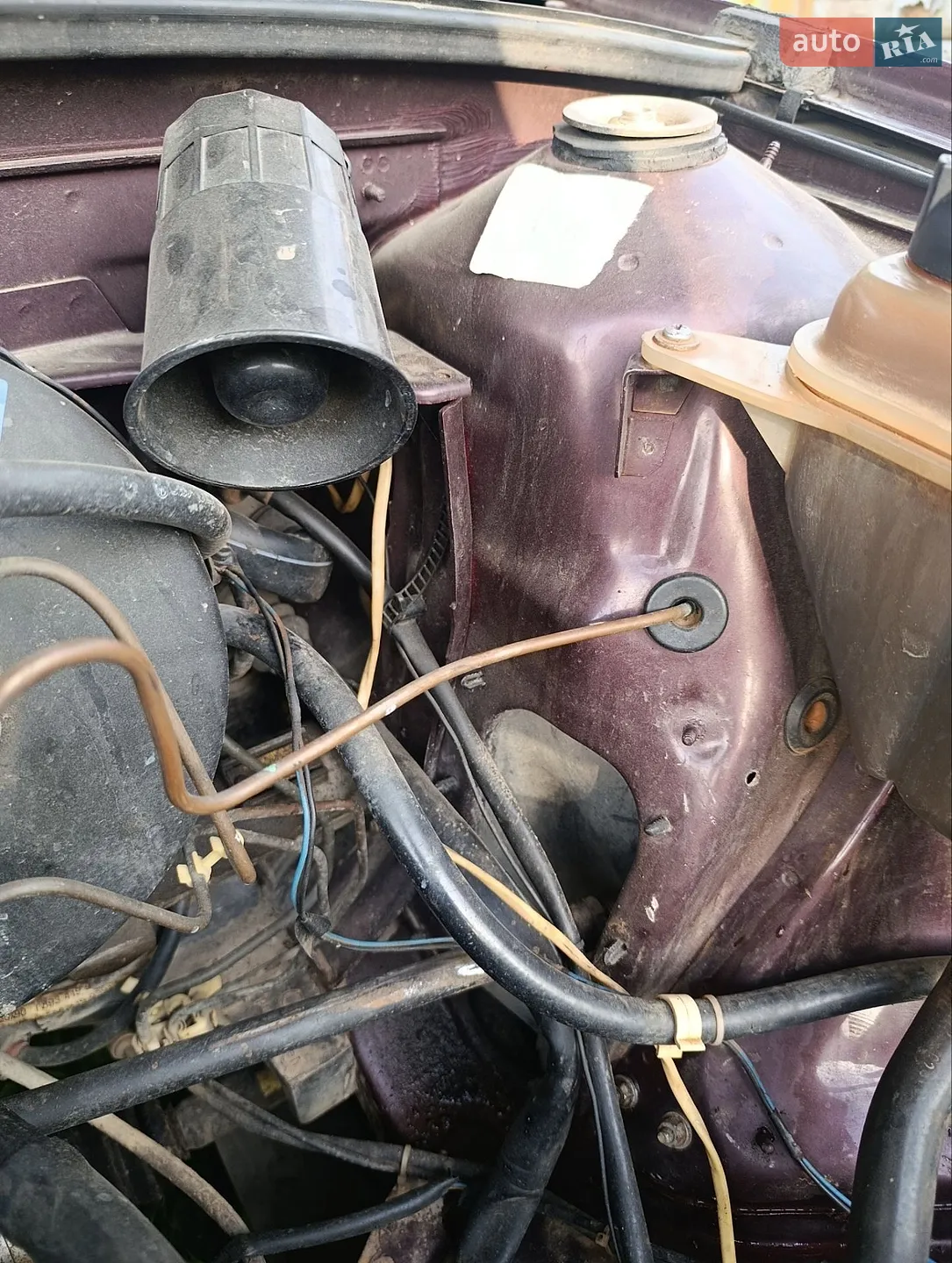 Audi 80 1993 VIN WAUZZZ8CZPA001734 фото оголошення 9 з 12