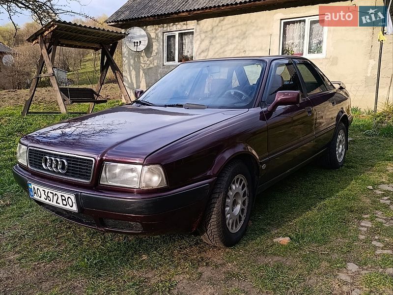 Седан Audi 80 1993 в Нижних Воротах