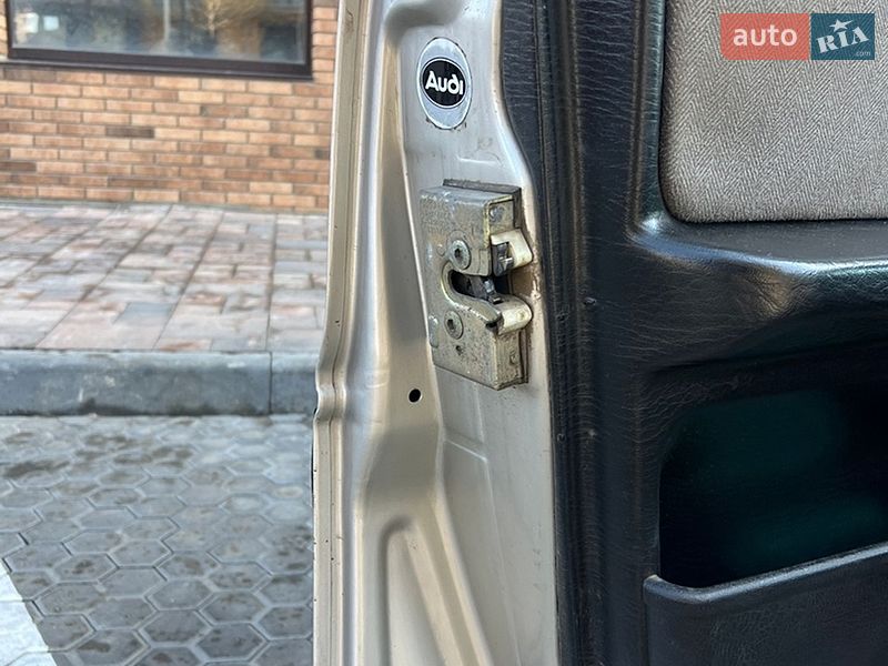 Седан Audi 80 1988 в Одесі фото 5 Седан Audi 80 1988 в Одесі