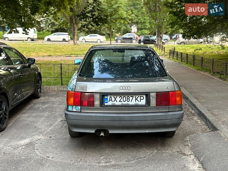 Седан Audi 80 1987 в Киеве