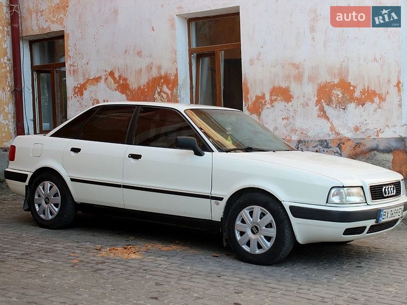 Седан Audi 80 1993 в Кременці