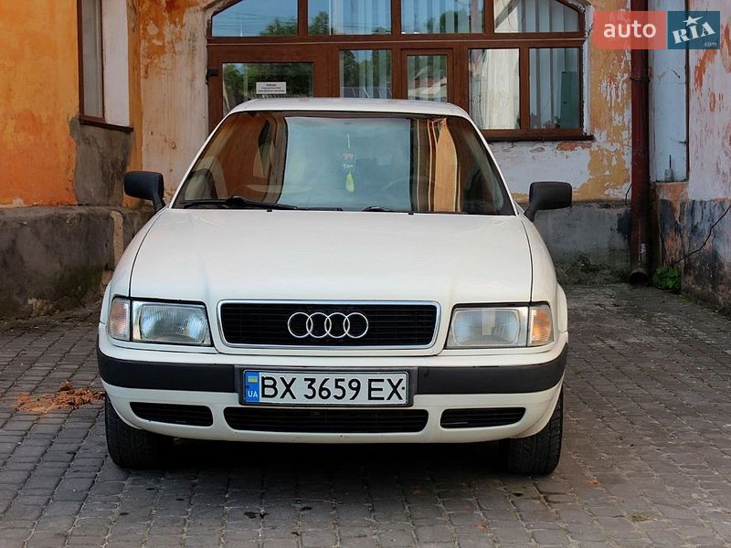 Седан Audi 80 1993 в Кременці
