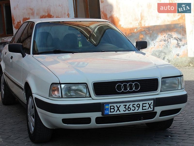 Седан Audi 80 1993 в Кременці