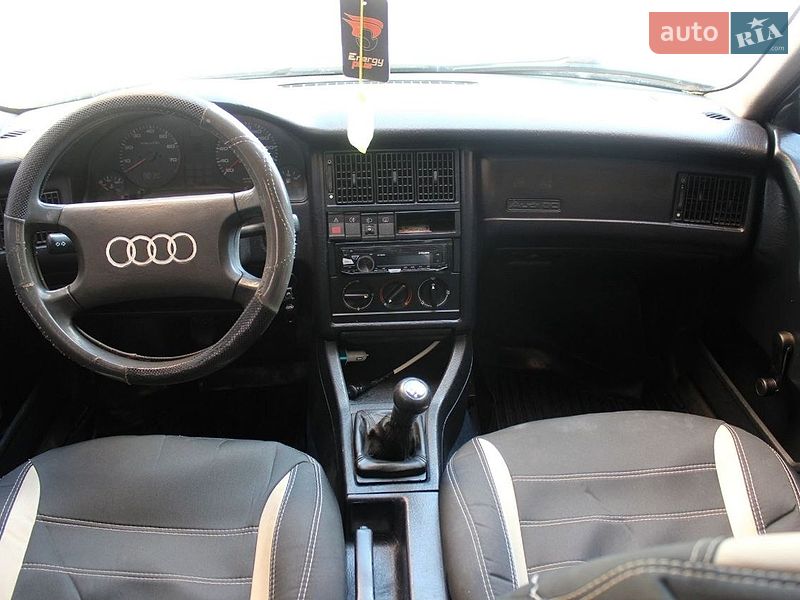 Седан Audi 80 1993 в Кременці