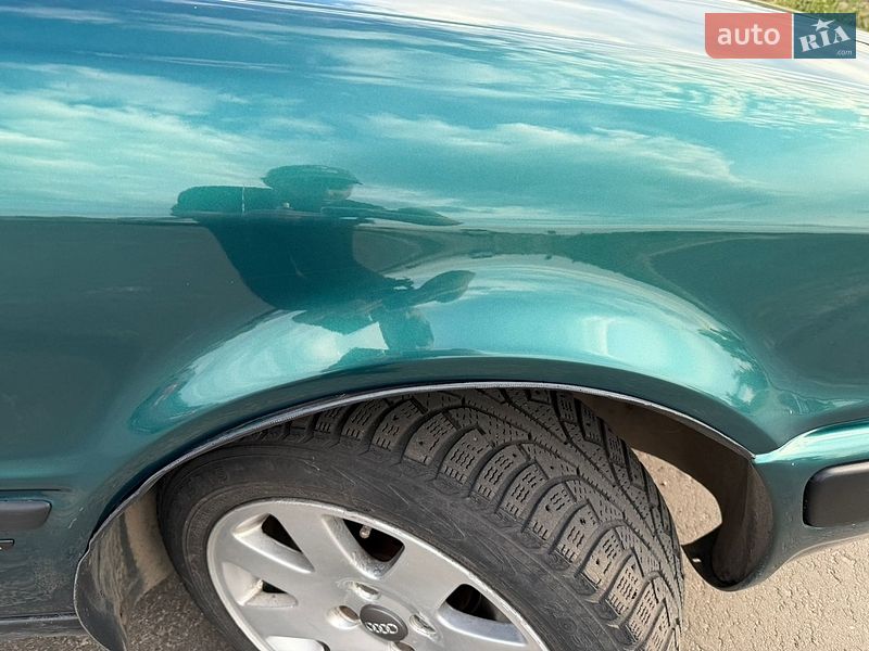 Седан Audi 80 1993 в Черкасах