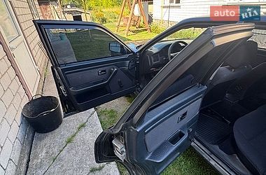 Седан Audi 80 1994 в Каневе