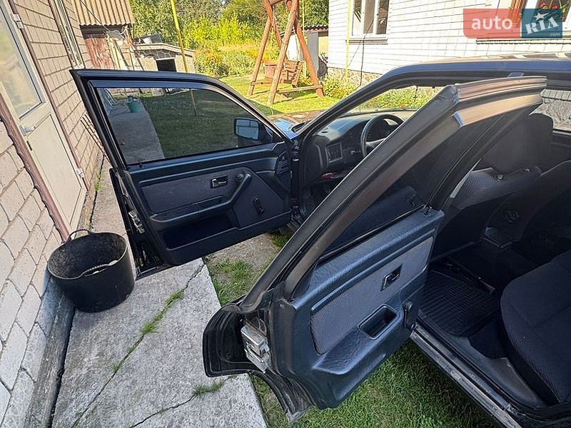 Седан Audi 80 1994 в Каневе