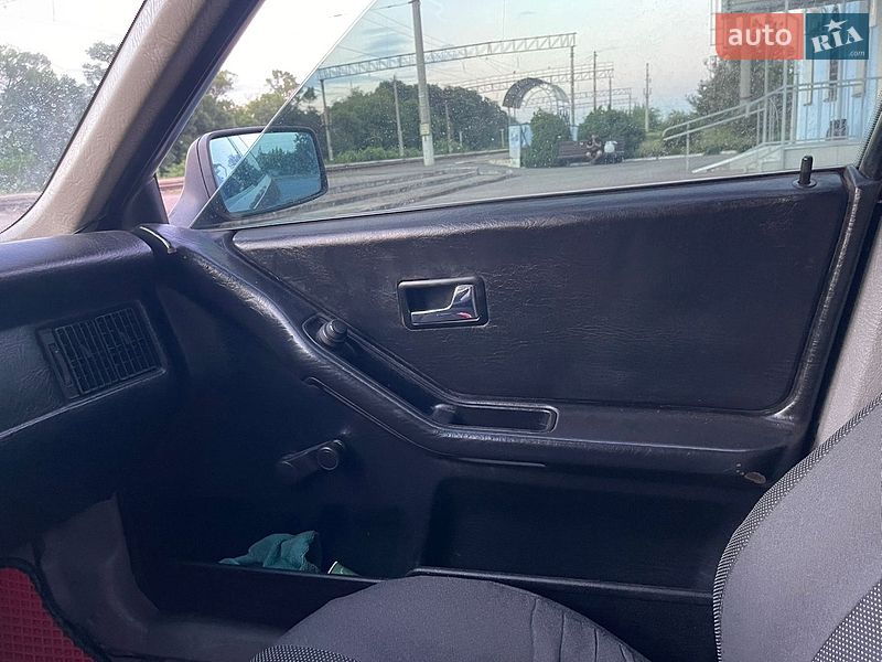 Седан Audi 80 1990 в Полтаве