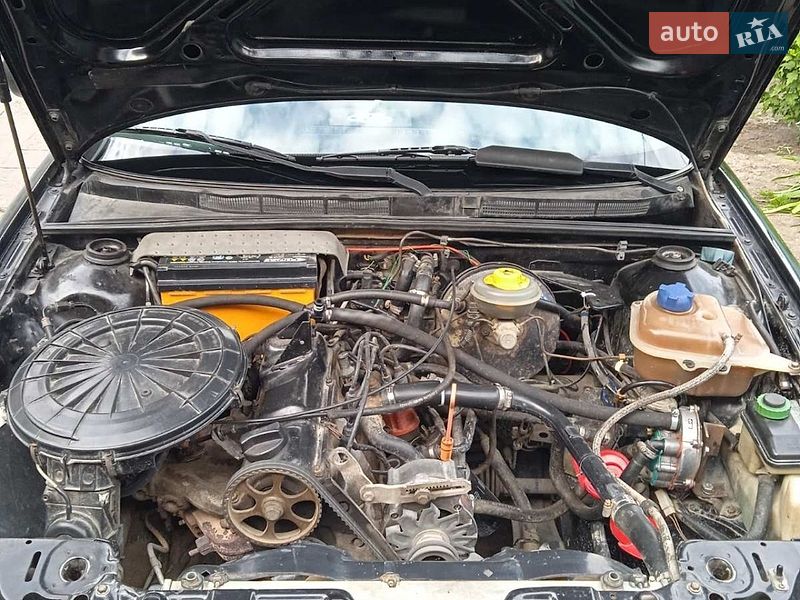 Седан Audi 80 1990 в Дунаївцях