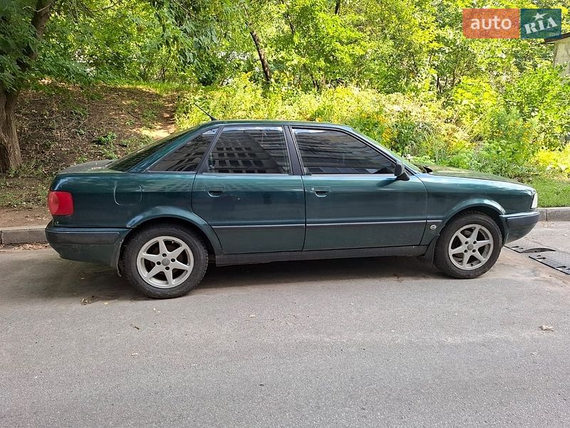 Седан Audi 80 1992 в Харькове