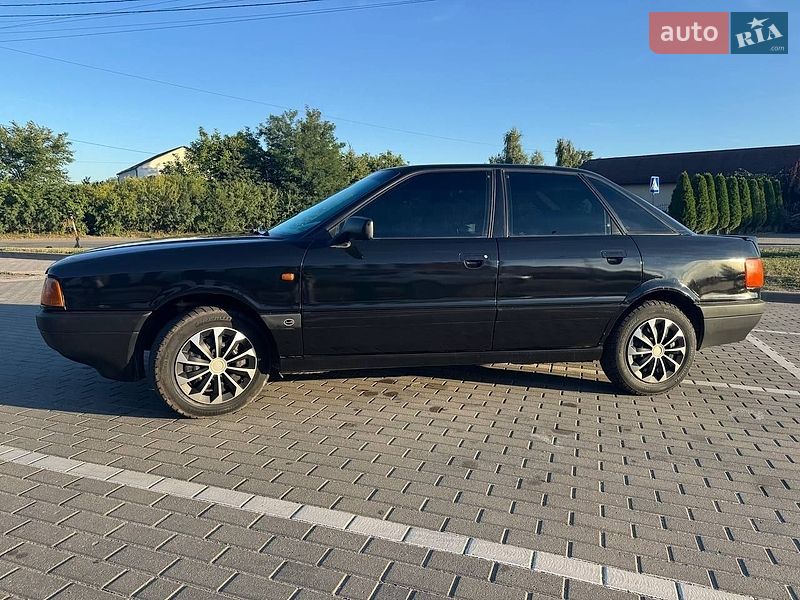 Седан Audi 80 1988 в Шепетовке