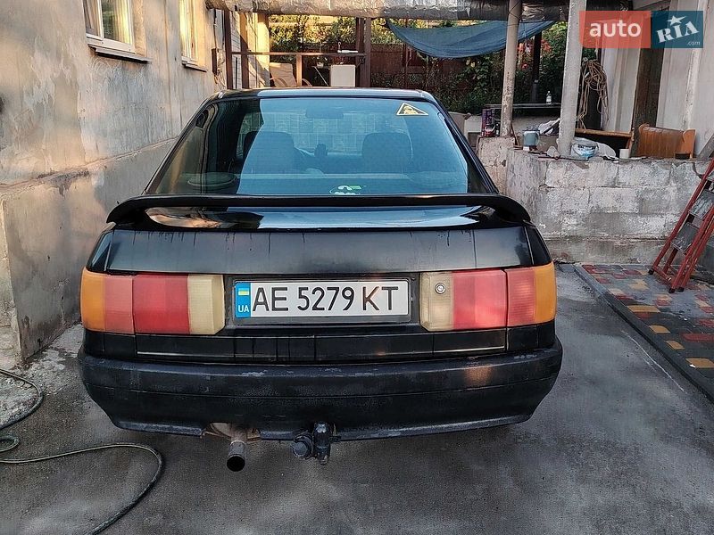 Седан Audi 80 1989 в Кривом Роге