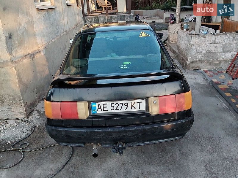 Седан Audi 80 1989 в Кривом Роге