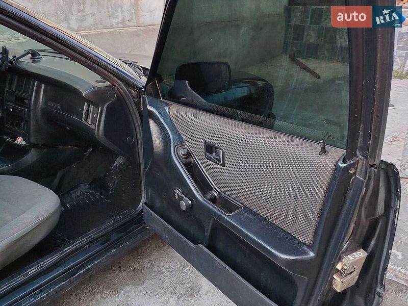 Седан Audi 80 1989 в Кривом Роге
