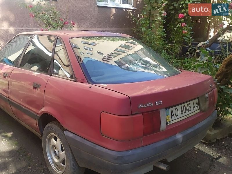 Седан Audi 80 1990 в Ужгороді