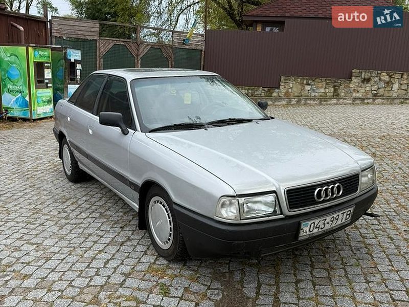 Седан Audi 80 1988 в Львові