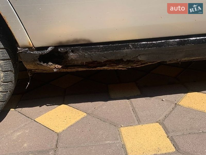 Седан Audi 80 1987 в Виноградові