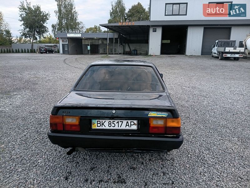 Седан Audi 80 1986 в Ровно