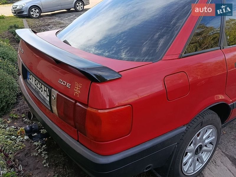 Седан Audi 80 1988 в Нових Санжарах