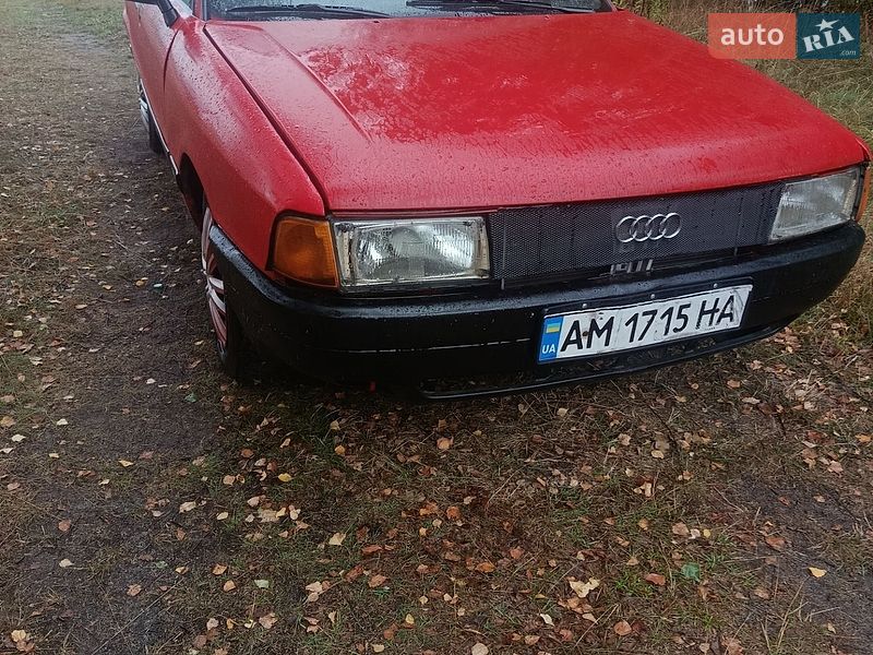 Седан Audi 80 1988 в Чуднові