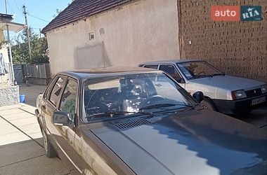 Седан Audi 80 1982 в Береговому