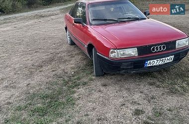 Седан Audi 80 1988 в Виноградове