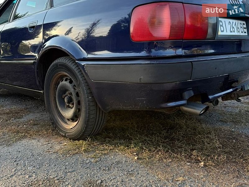 Седан Audi 80 1993 в Кременчуці