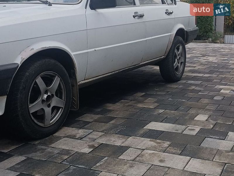 Седан Audi 80 1986 в Виноградові фото 3 Седан Audi 80 1986 в Виноградові