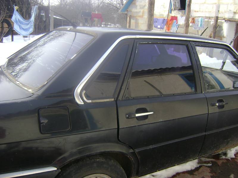 Седан Audi 90 1985 в Фастове