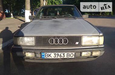 Седан Audi 90 1985 в Ровно