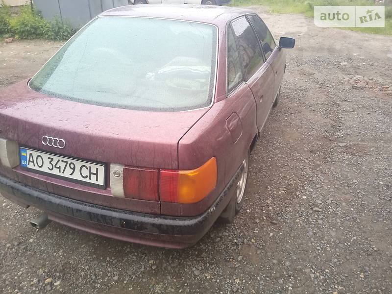 Седан Audi 90 1991 в Мукачево