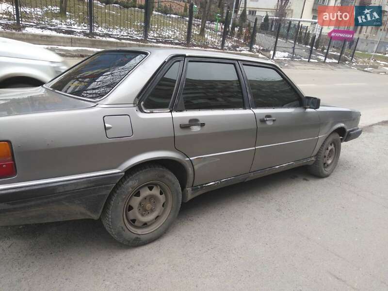 Седан Audi 90 1985 в Новомосковске фото Седан Audi 90 1985 в Новомосковске