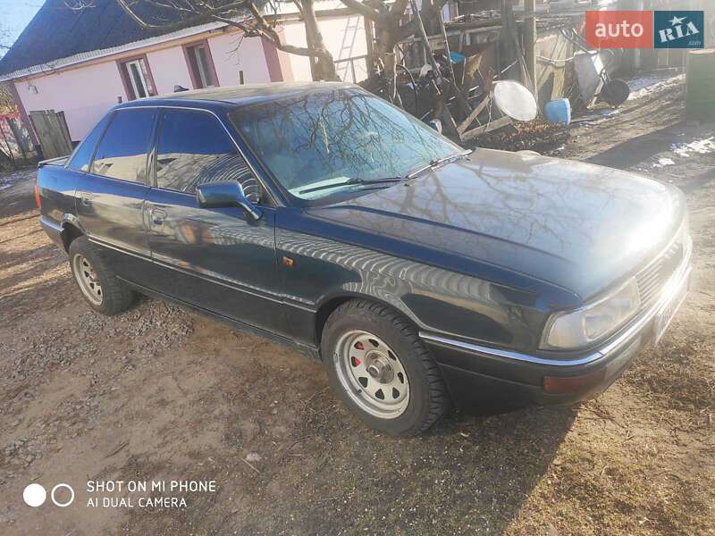 Седан Audi 90 1988 в Калиновке