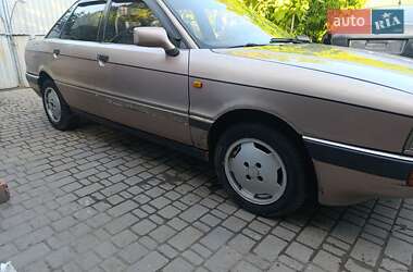 Седан Audi 90 1988 в 