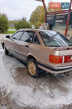 Седан Audi 90 1988 в  фото 4 Седан Audi 90 1988 в