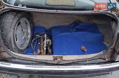 Седан Audi 90 1988 в  фото 13 Седан Audi 90 1988 в