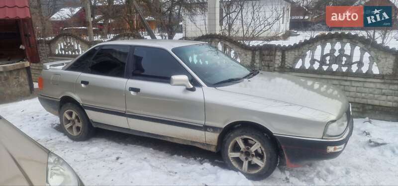 Седан Audi 90 1989 в Косове фото Седан Audi 90 1989 в Косове