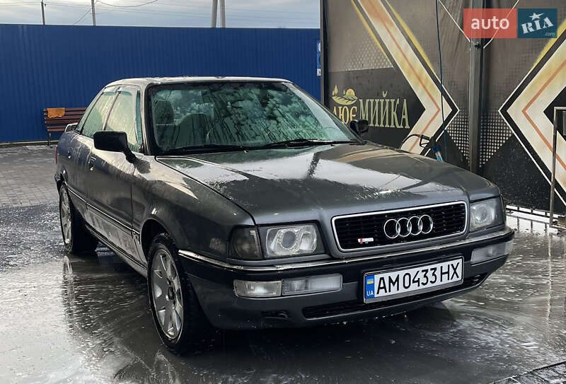 Седан Audi 90 1991 в Обухові
