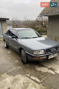 Седан Audi 90 1987 в Шаргороде