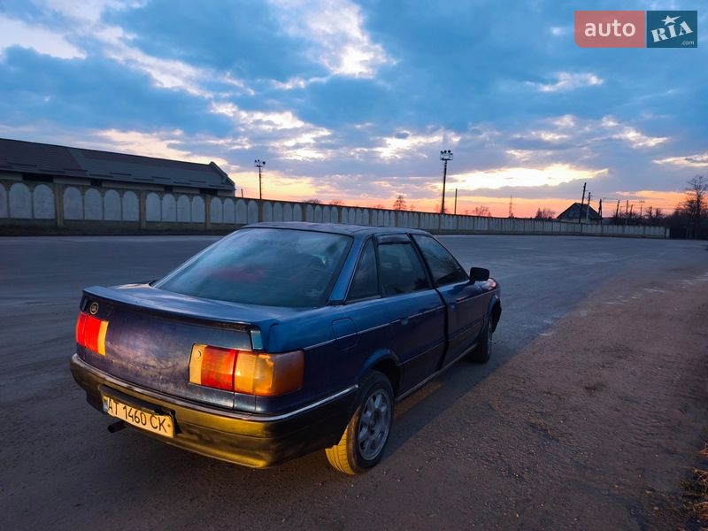 Седан Audi 90 1987 в Калуше