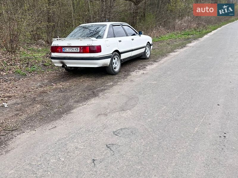 Седан Audi 90 1989 в Великих Мостах