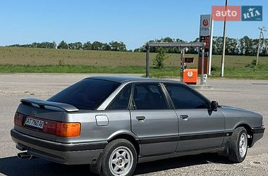 Седан Audi 90 1987 в Шаргороде