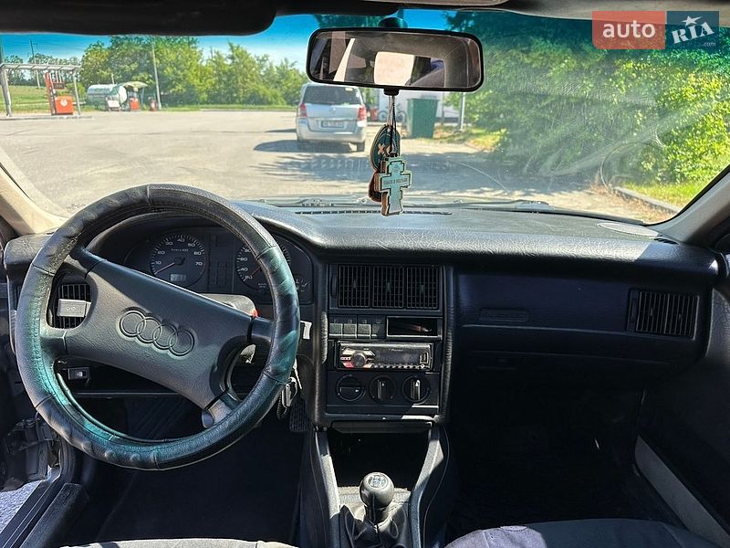 Седан Audi 90 1987 в Шаргороде