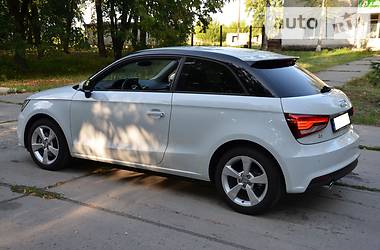 Хэтчбек Audi A1 2015 в Киеве