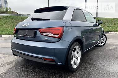 Хэтчбек Audi A1 2018 в 