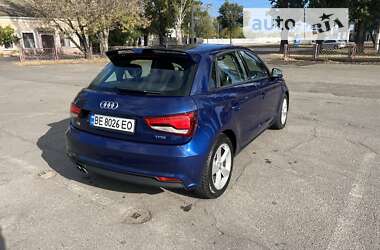 Хэтчбек Audi A1 2016 в 
